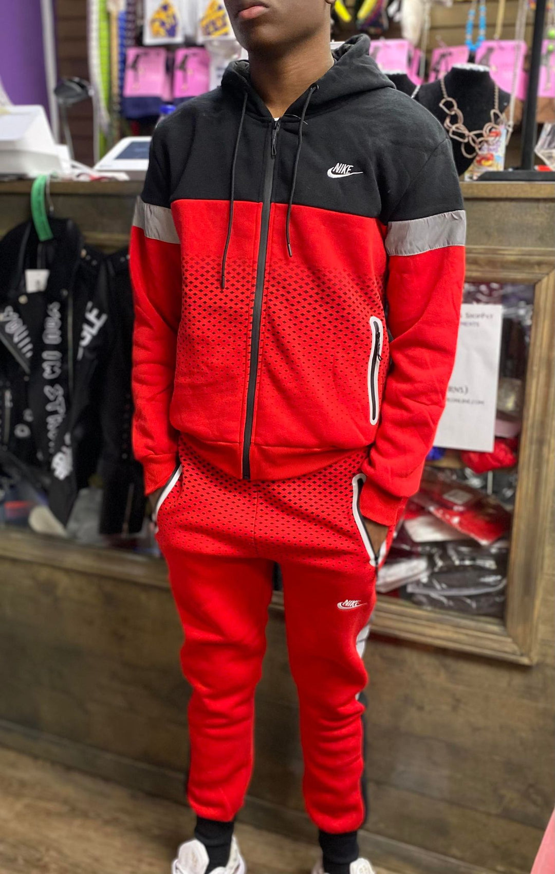 Nike Tech & Sweatsuit