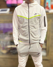 Nike Tech & Sweatsuit