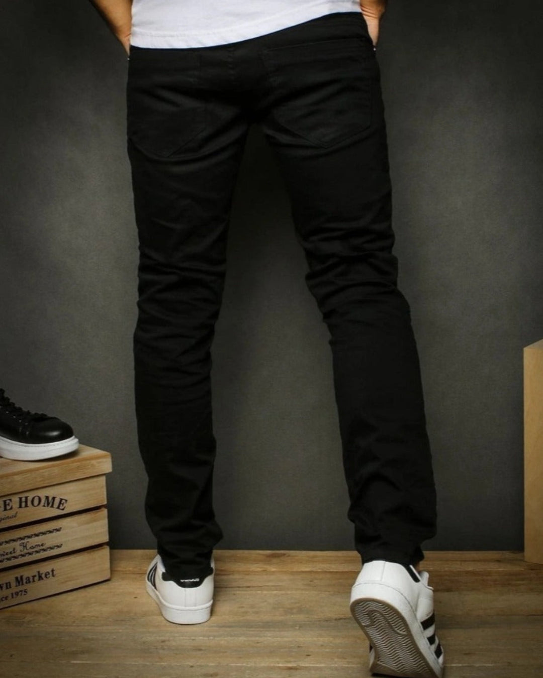 Men Mid Waist Ripped Jeans